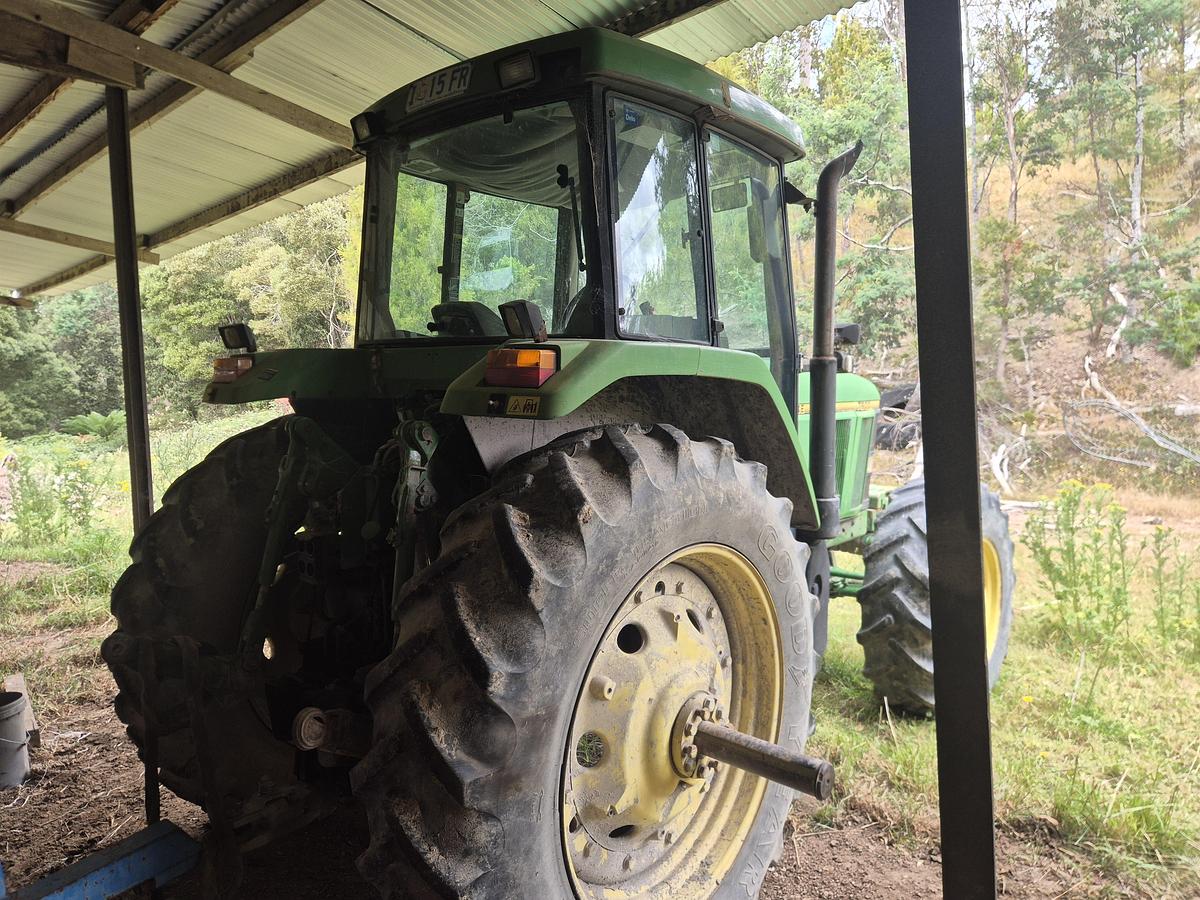 Used John Deere 7800