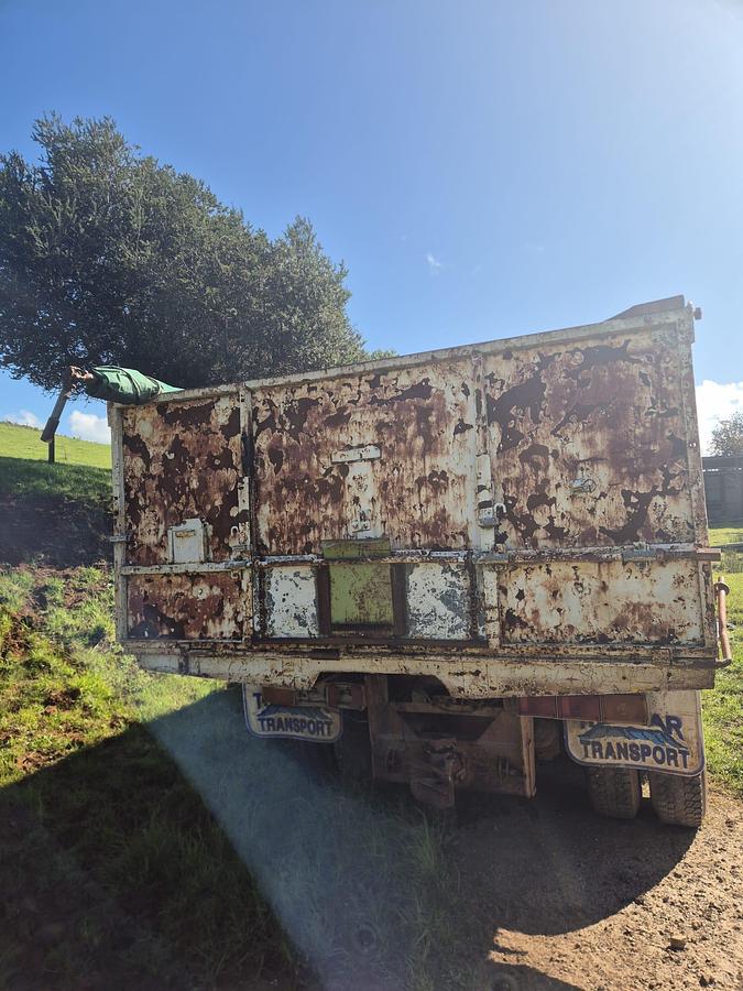 Used 1981 Volvo N12 Rigid Truck
