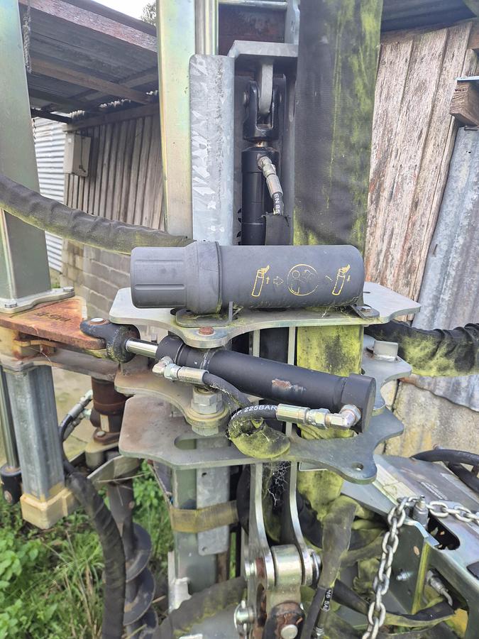 Used El-Gra 50 Post Driver