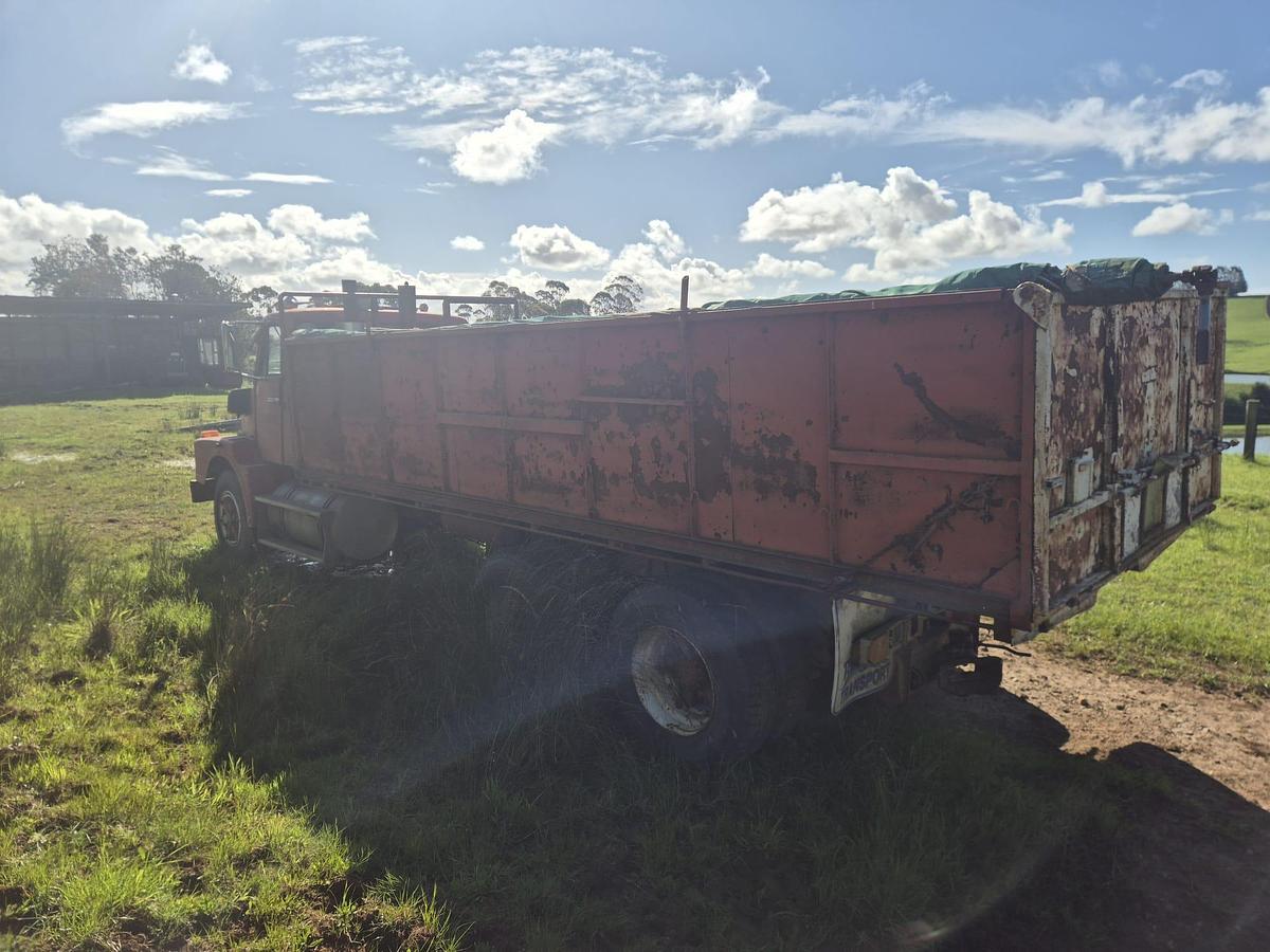 Used 1981 Volvo N12 Rigid Truck