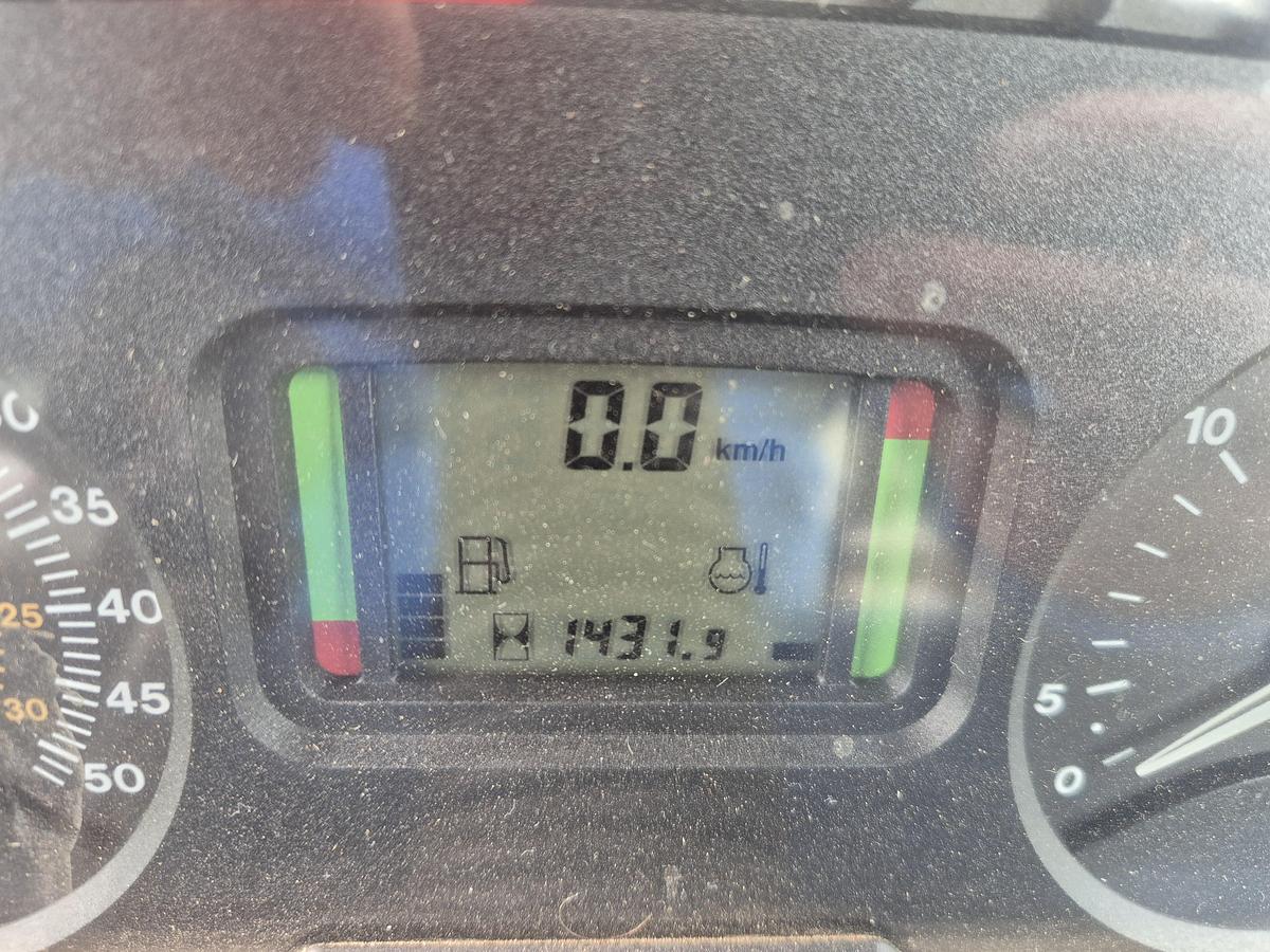 Used John Deere 5620