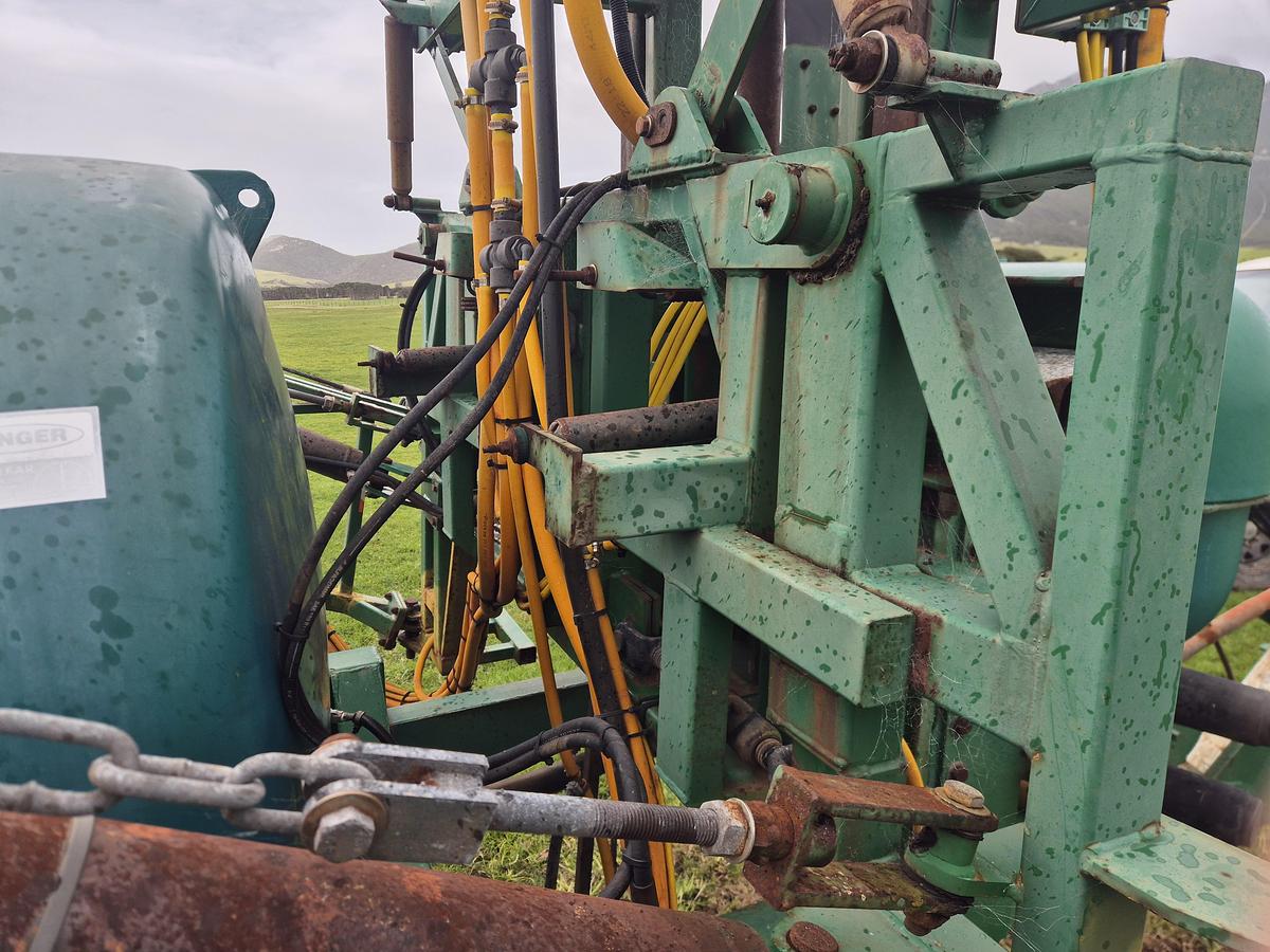 Used Goldacres Boom Sprayer