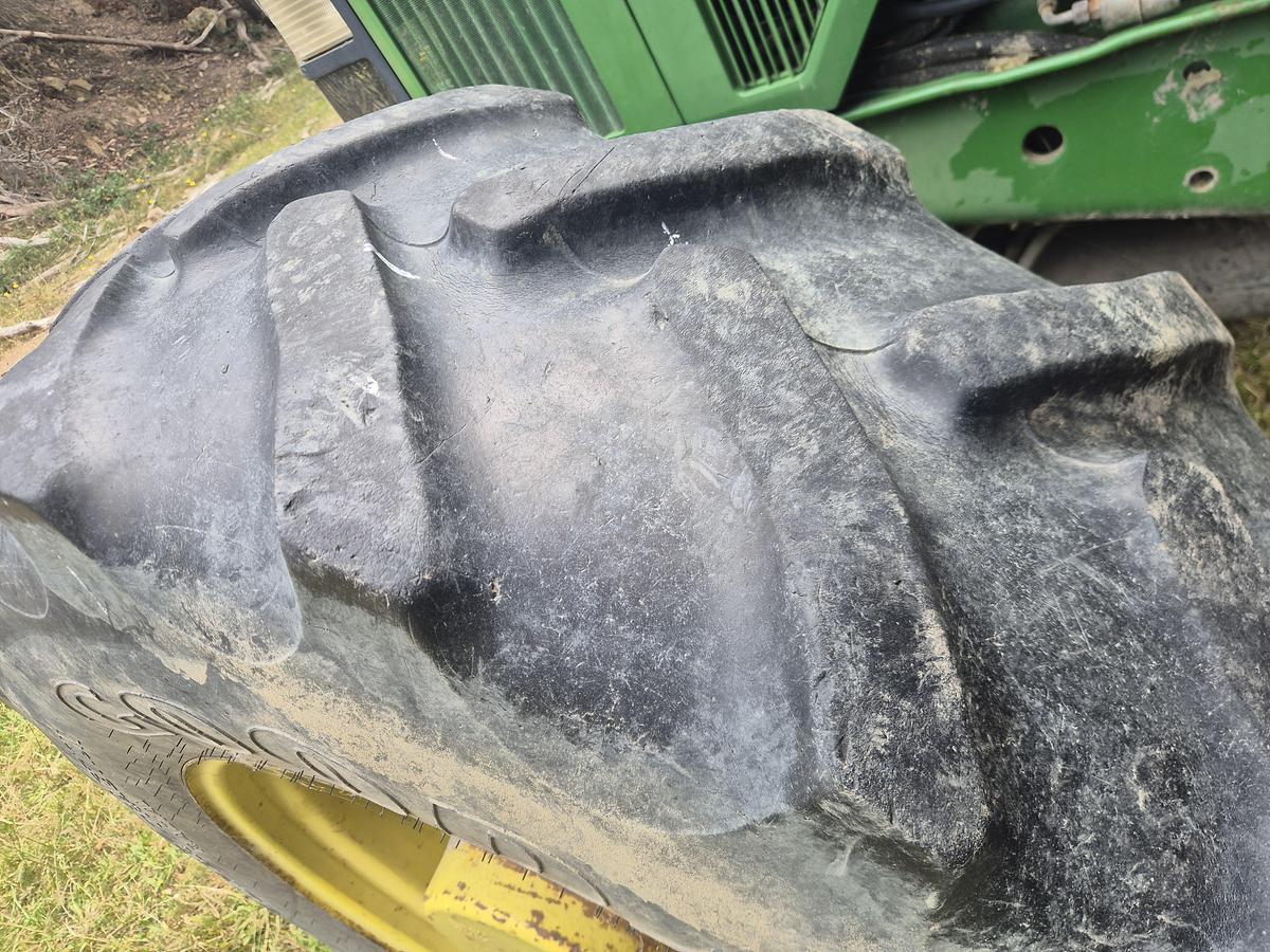 Used John Deere 7800