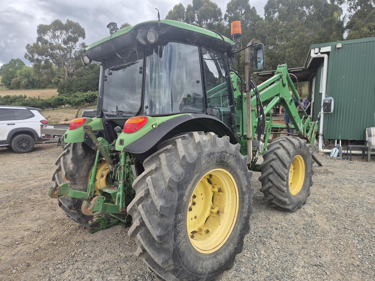 Used 2011 John Deere 5100 RN