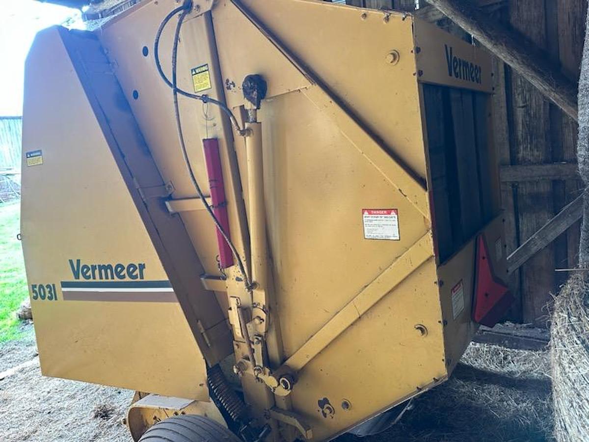 Used Vermeer 5031 Round Baler