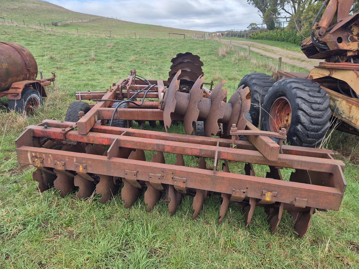 Used Conner Shea 24 Plate Offset Discs