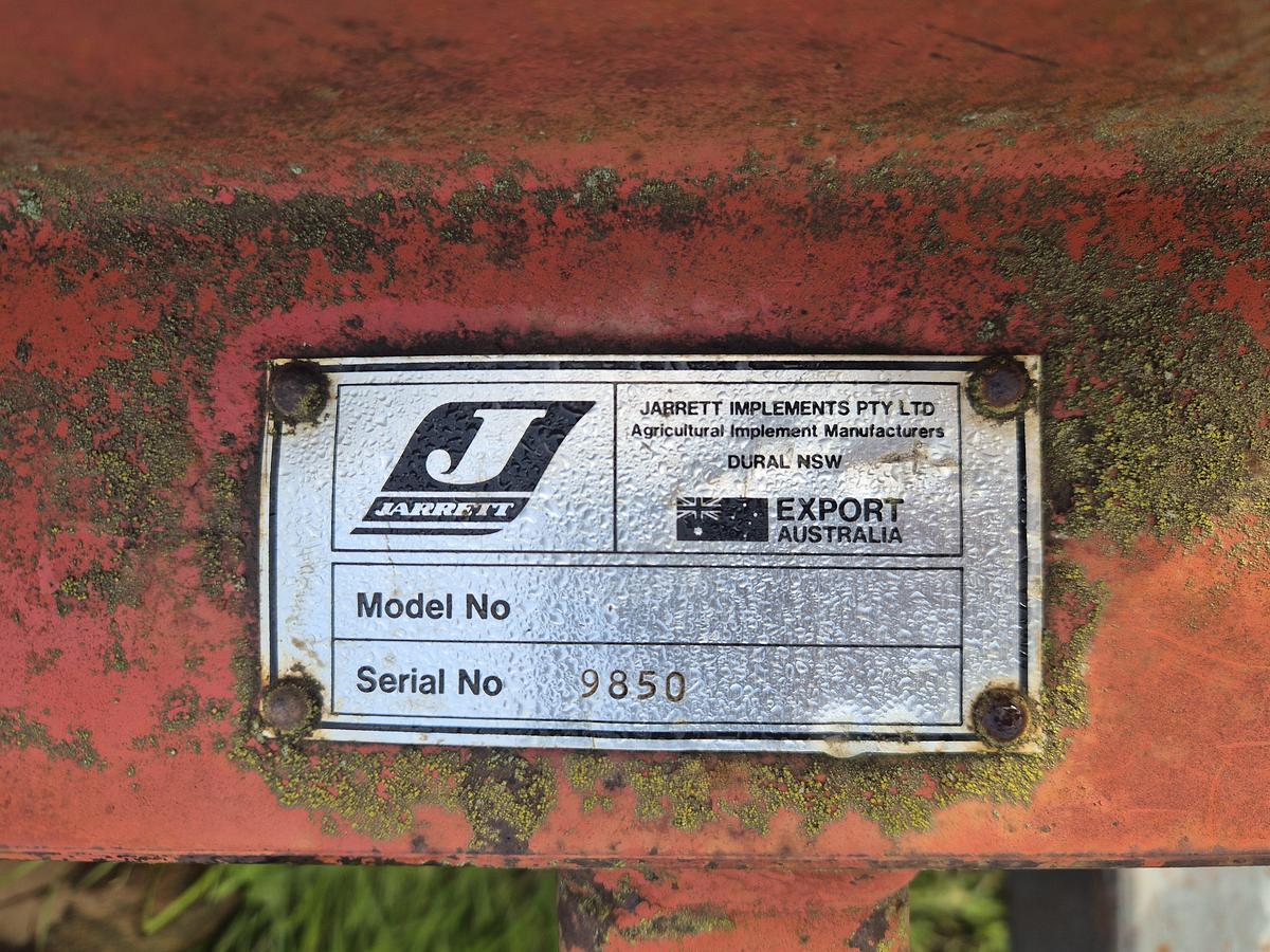 Used Jarrett 28 Plate Wheeled Offset Discs