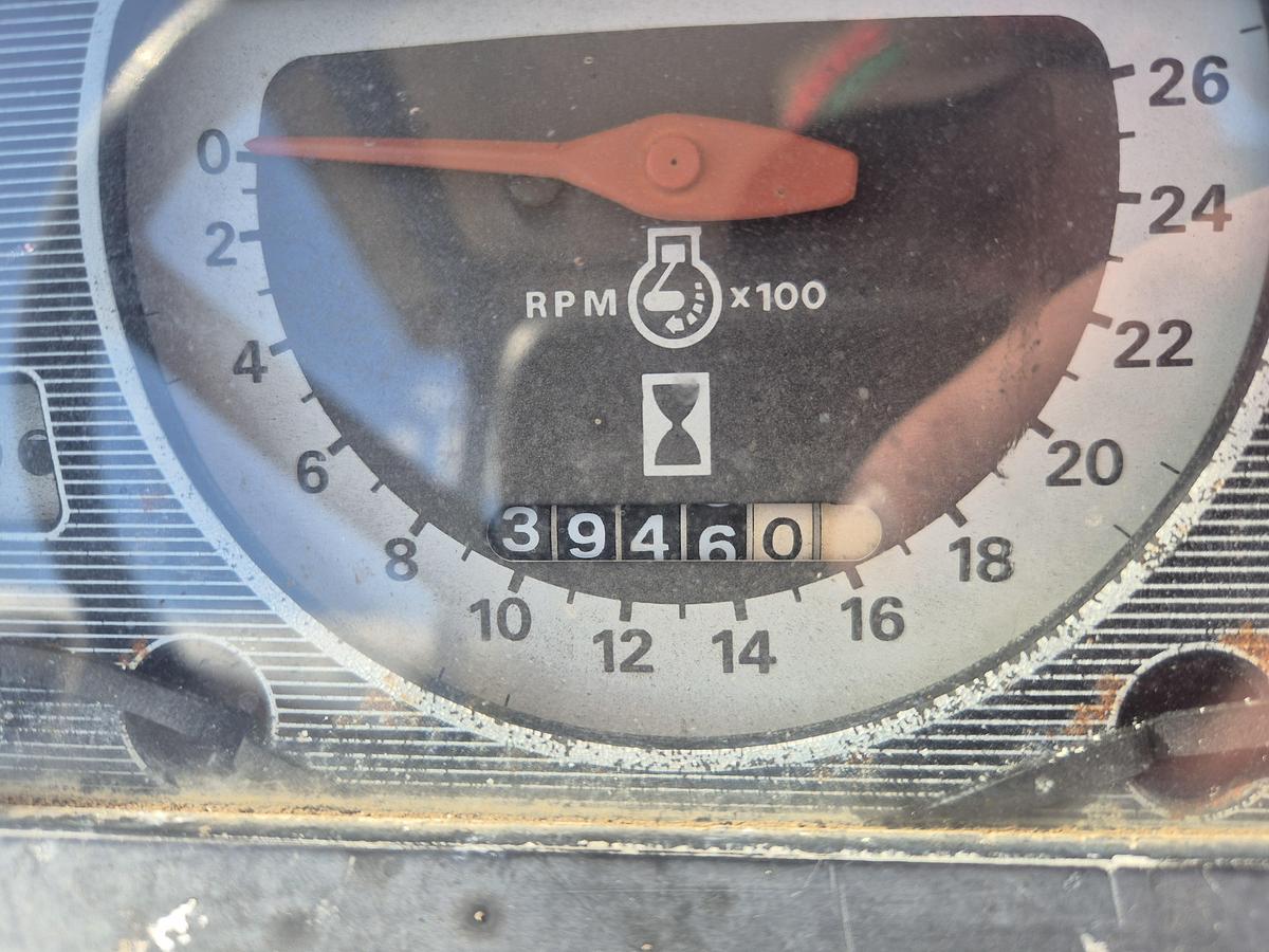 Used 1982 Ford 4100 2wd Tractor