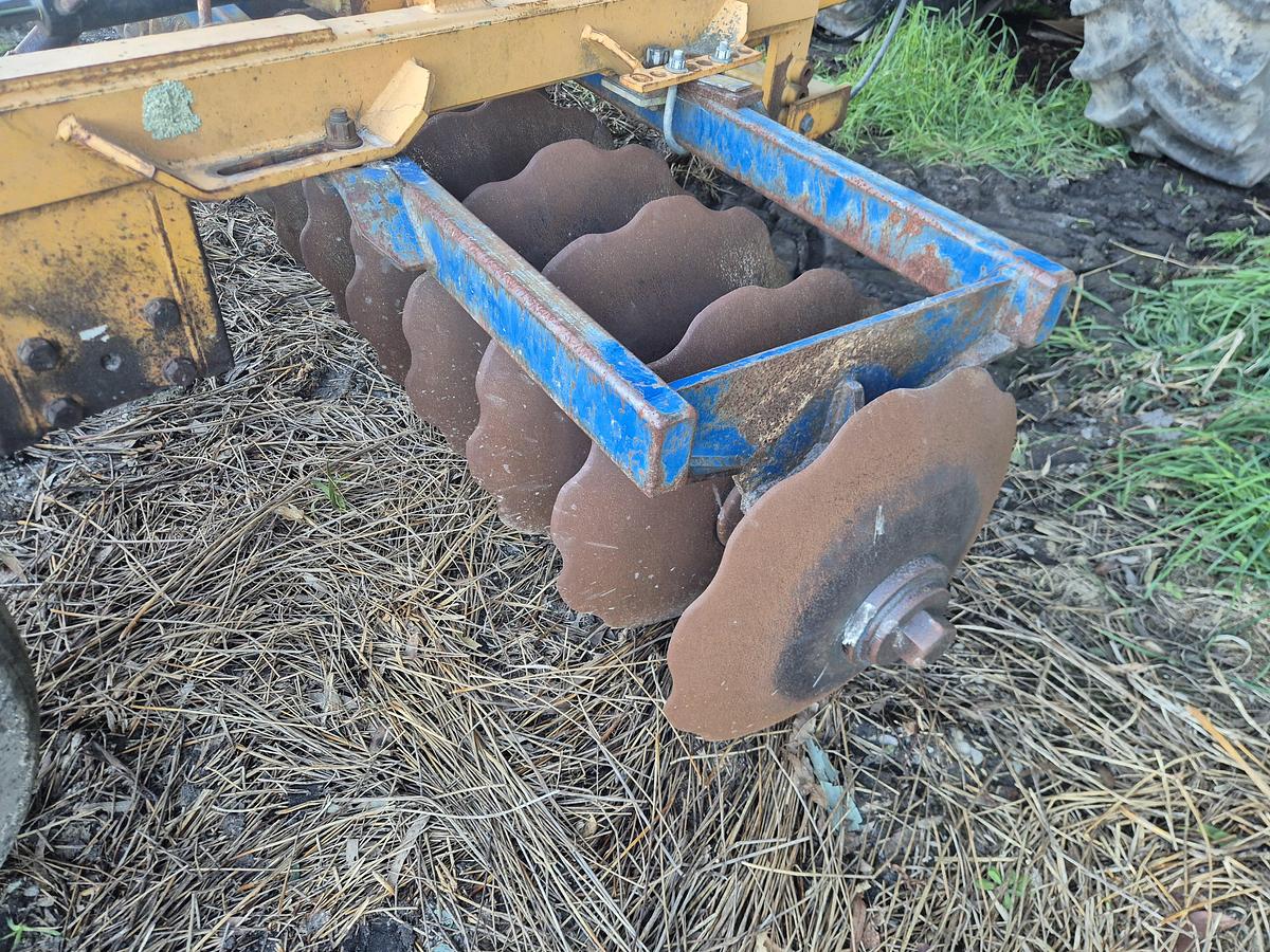 Used Delmade 750 Series 28 Plate Wheeled Offset Discs