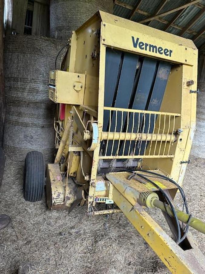 Used Vermeer 5031 Round Baler