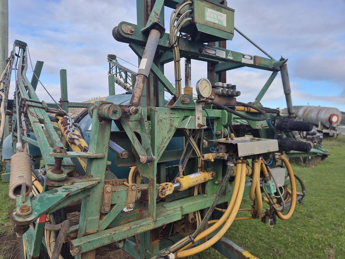 Used Goldacres Boom Sprayer