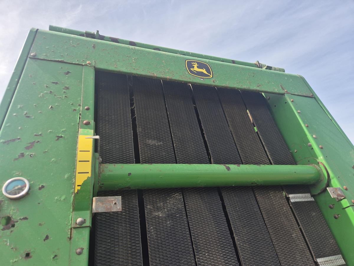 Used John Deere  592 Round Baler