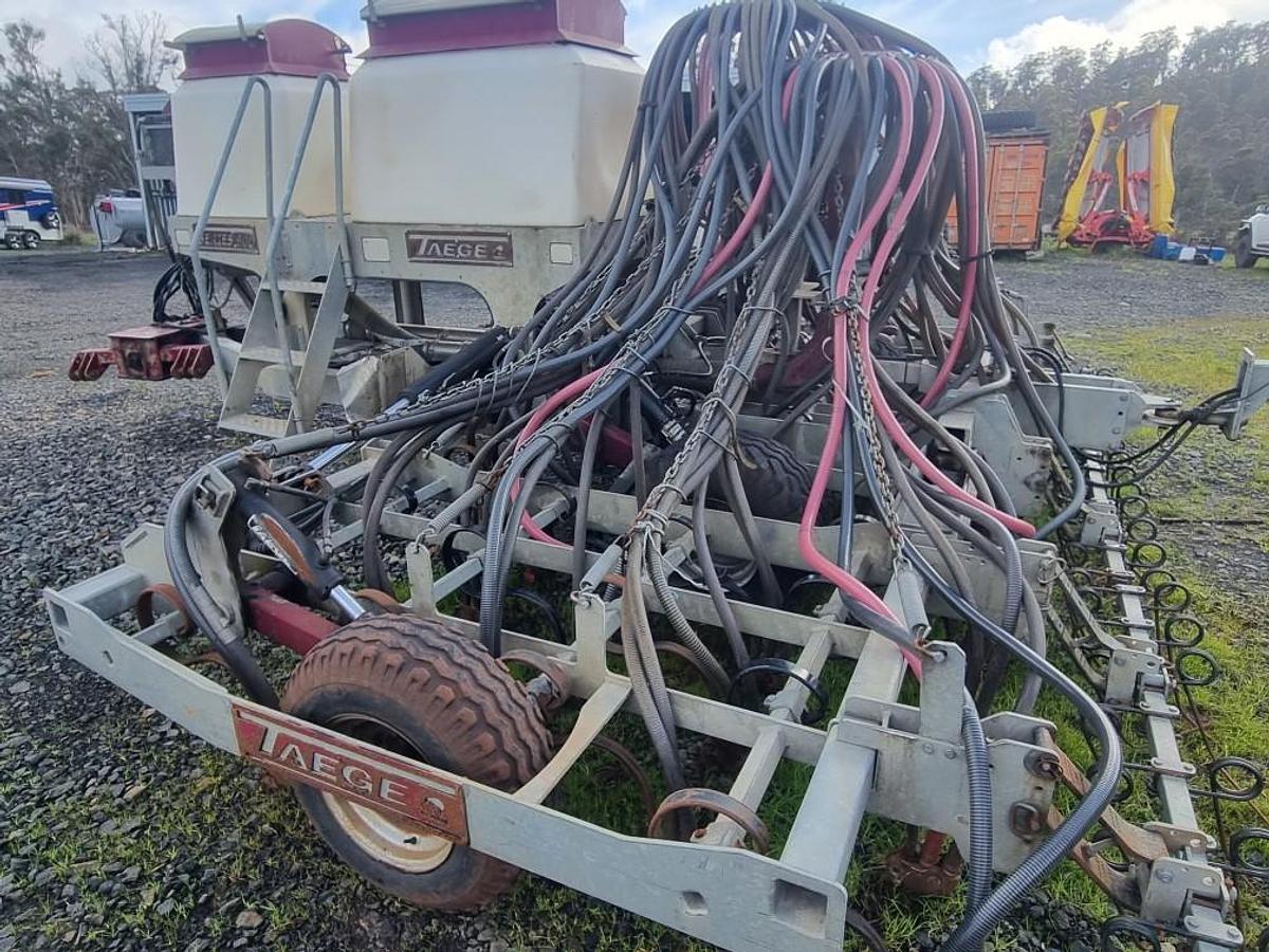Used Taege Airseeder AS600 Series