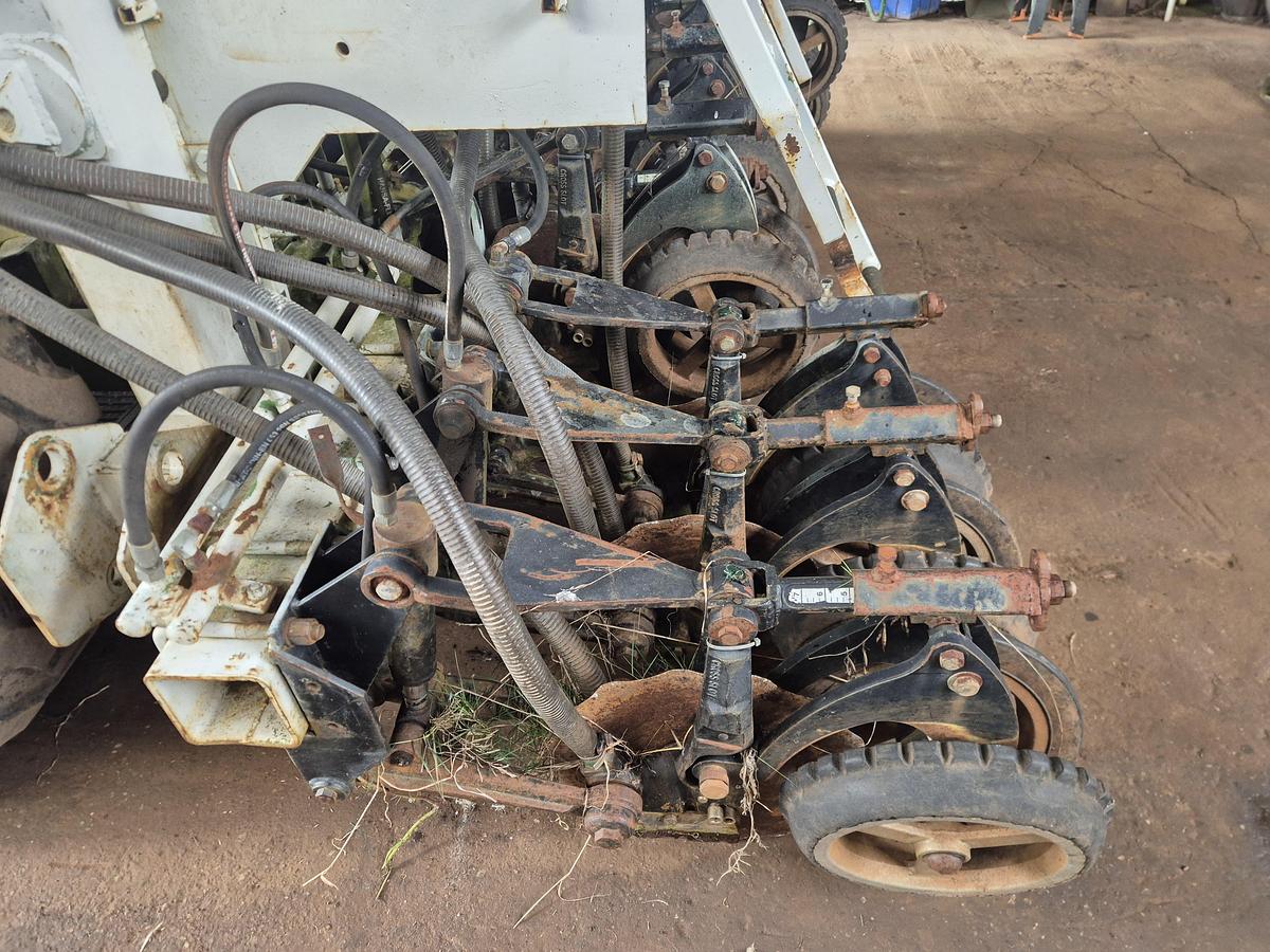 Used Cross Slot  Air Seeder