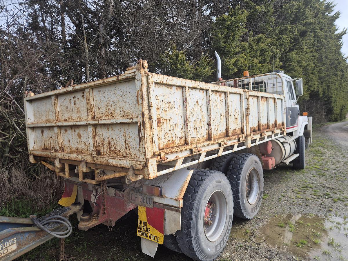 Used International S Line 10 Yarder