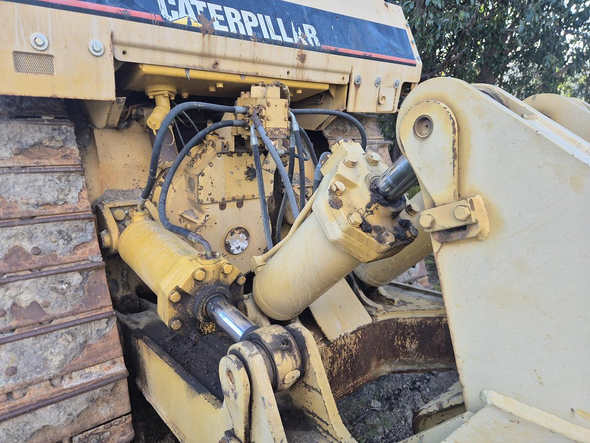Used Caterpillar D8L