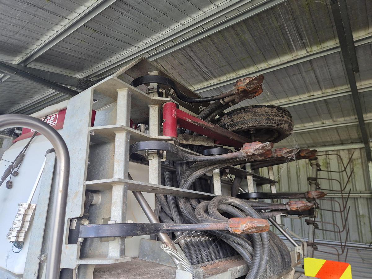 Used Taege  Air Seeder