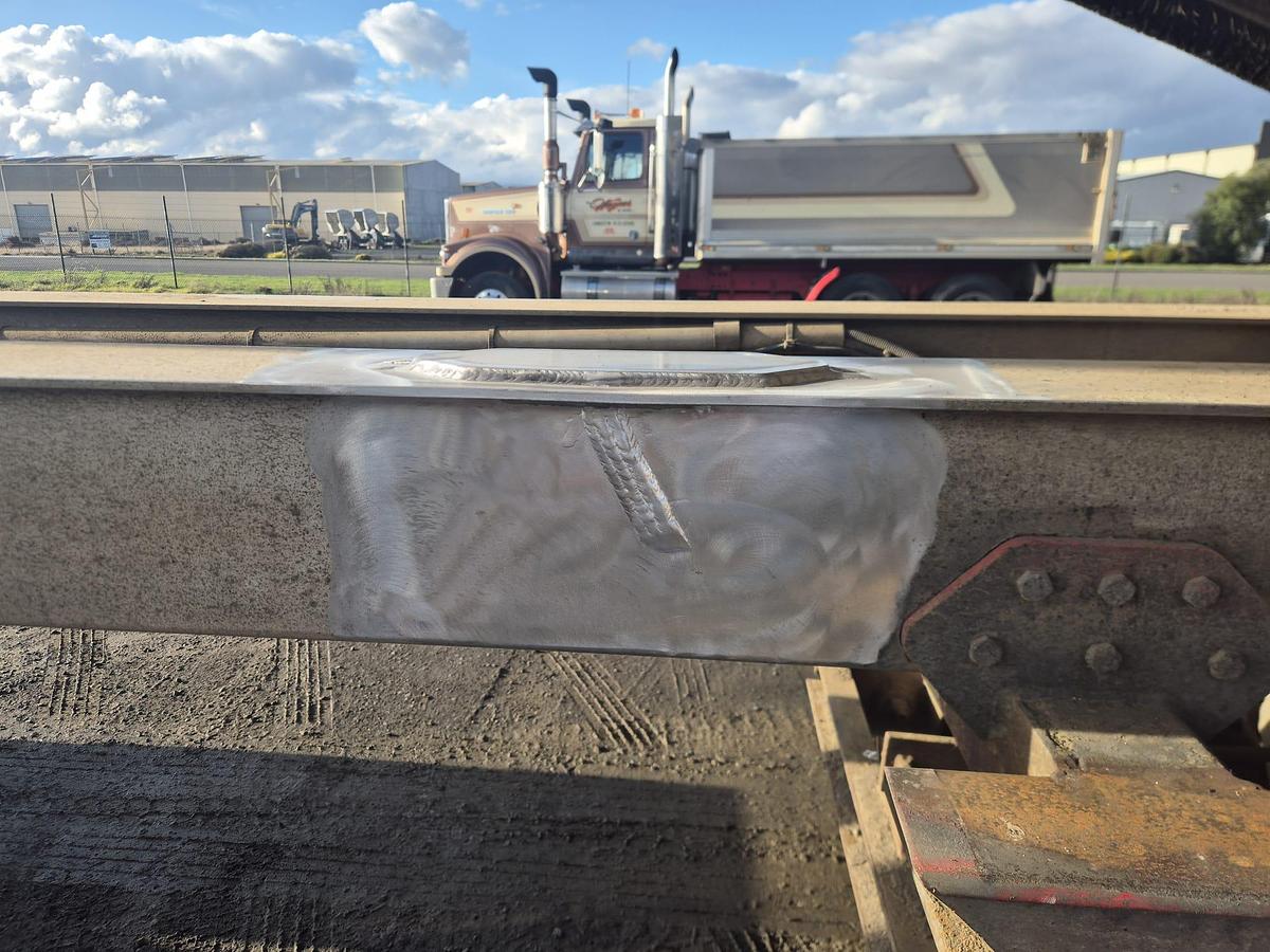 Used 2010 Tefco Quad Dog Tipper Trailer