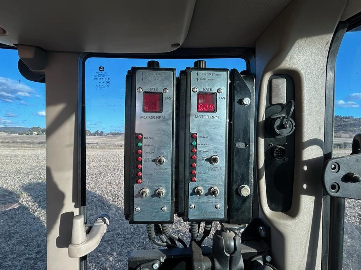 Used Duncan  Air Seeder