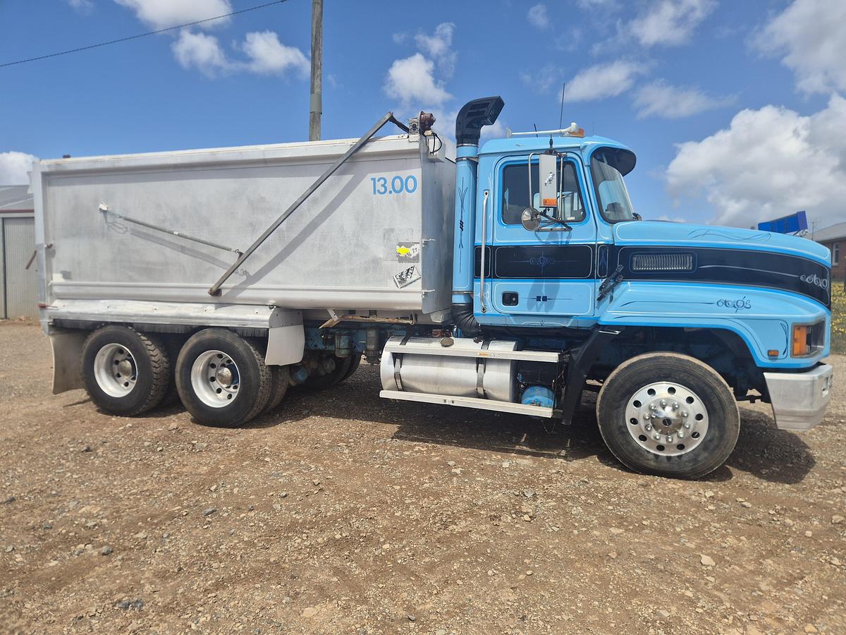 Used 1997 Mack CH 47
