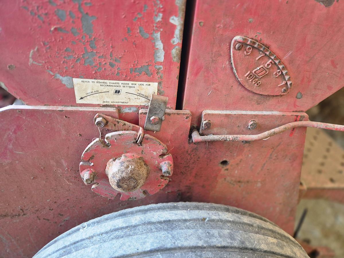 Used Duncan 3m Tyne Drill with Trailer