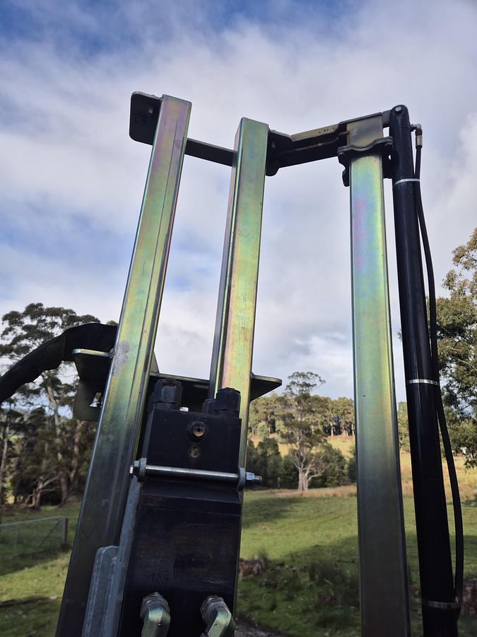 Used El-Gra 50 Post Driver