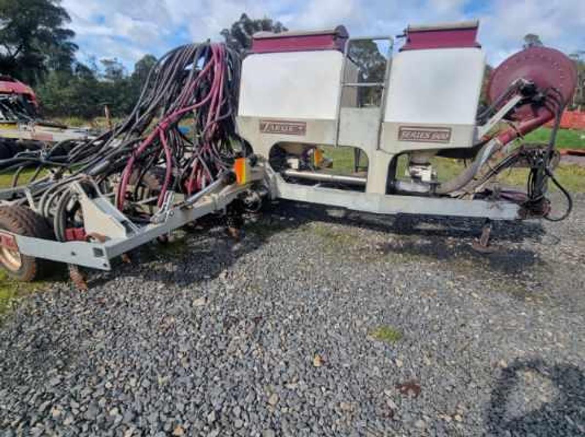 Used Taege Airseeder AS600 Series