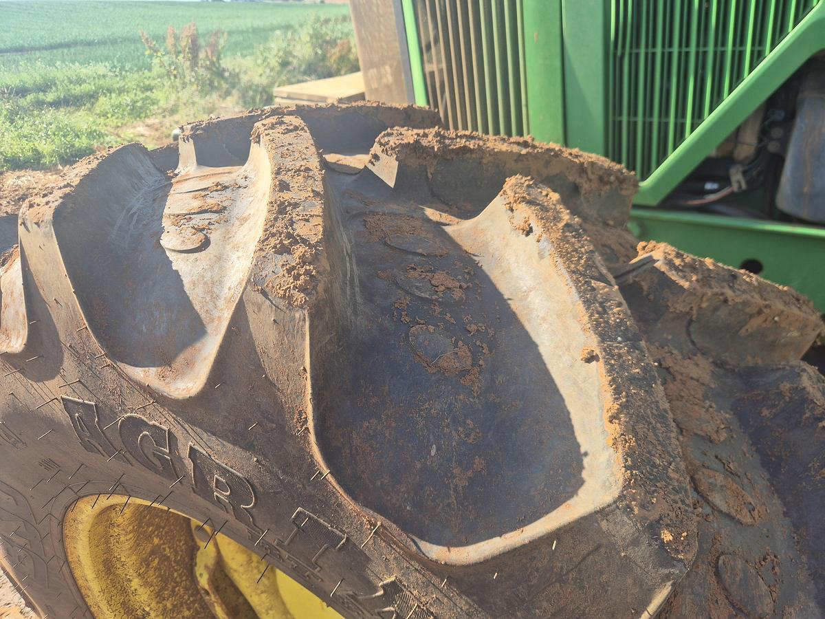 Used 1998 John Deere 7710