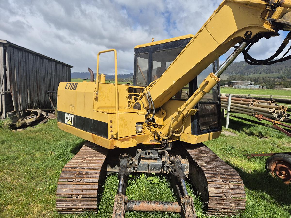 Used Caterpillar E70B