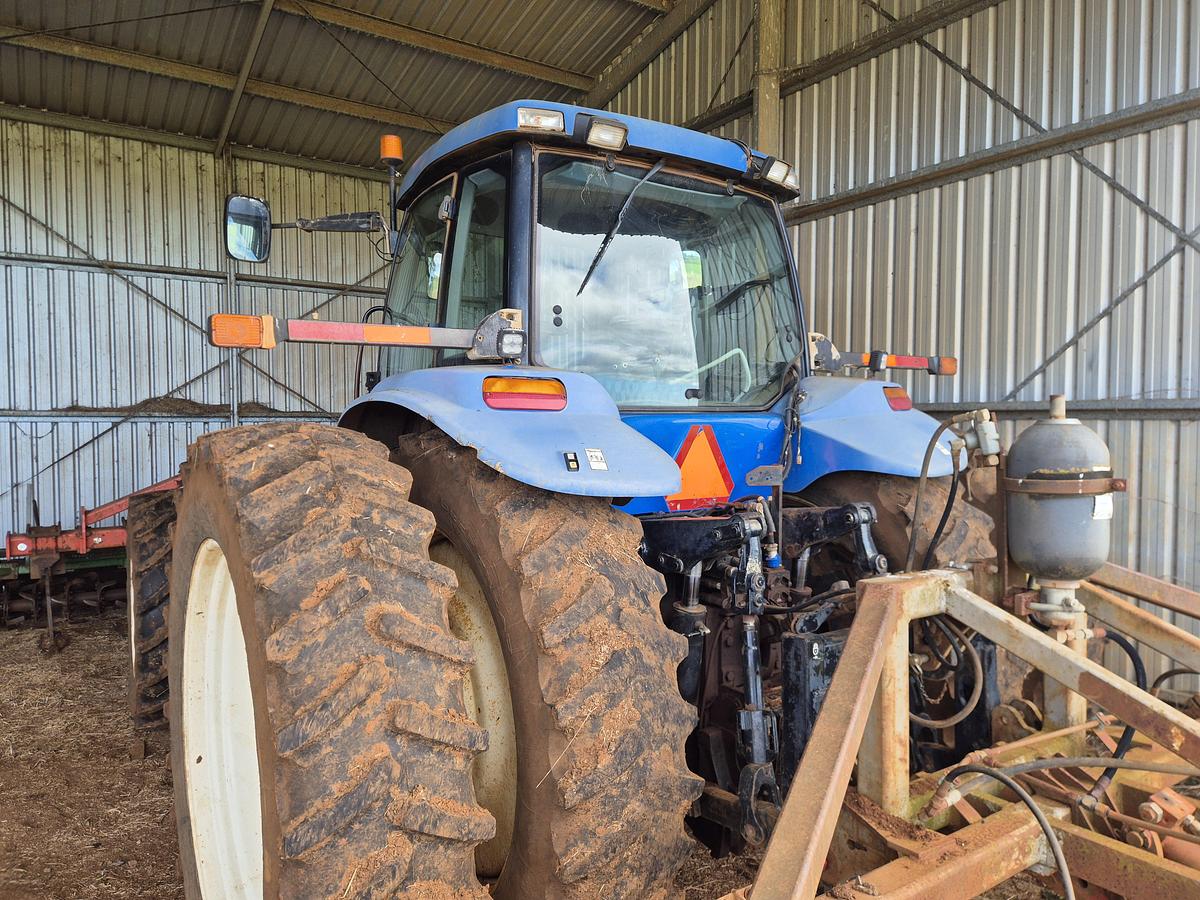 Used New Holland TG285 Tractor