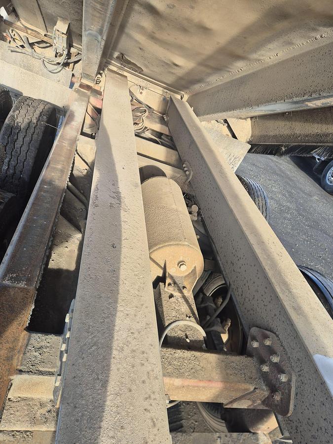Used 2010 Tefco Quad Dog Tipper Trailer