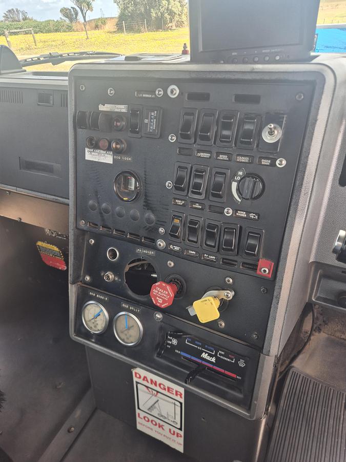 Used 1997 Mack CH 470HP Tipper