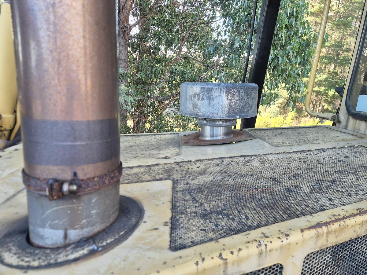 Used Caterpillar D8L Dozer