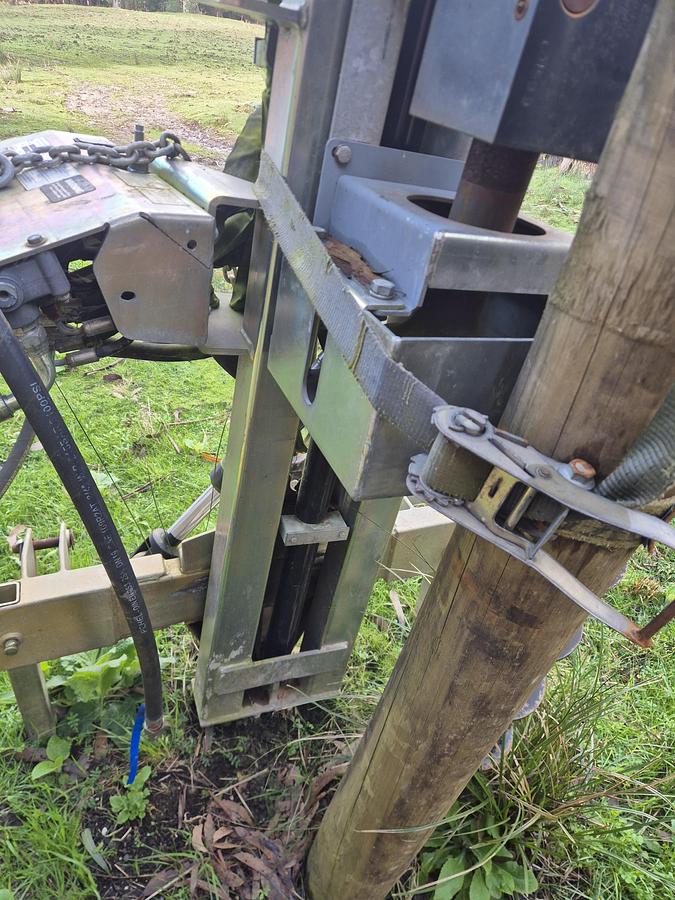 Used El-Gra 50 Post Driver