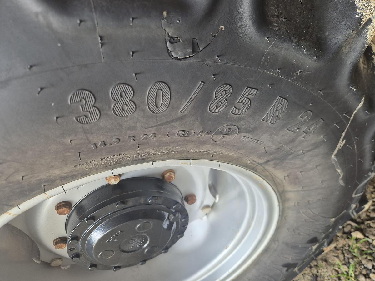 Used Case Farmall 100JX