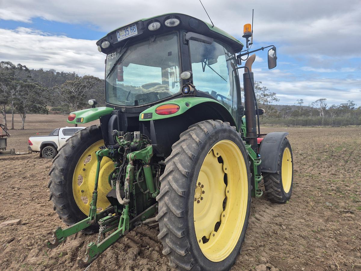 Used 2013 John Deere 6105R