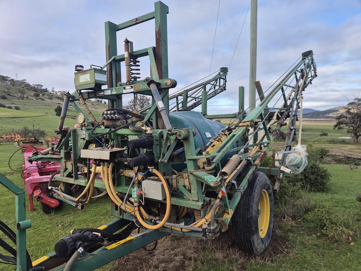 Used Goldacres Boom Sprayer