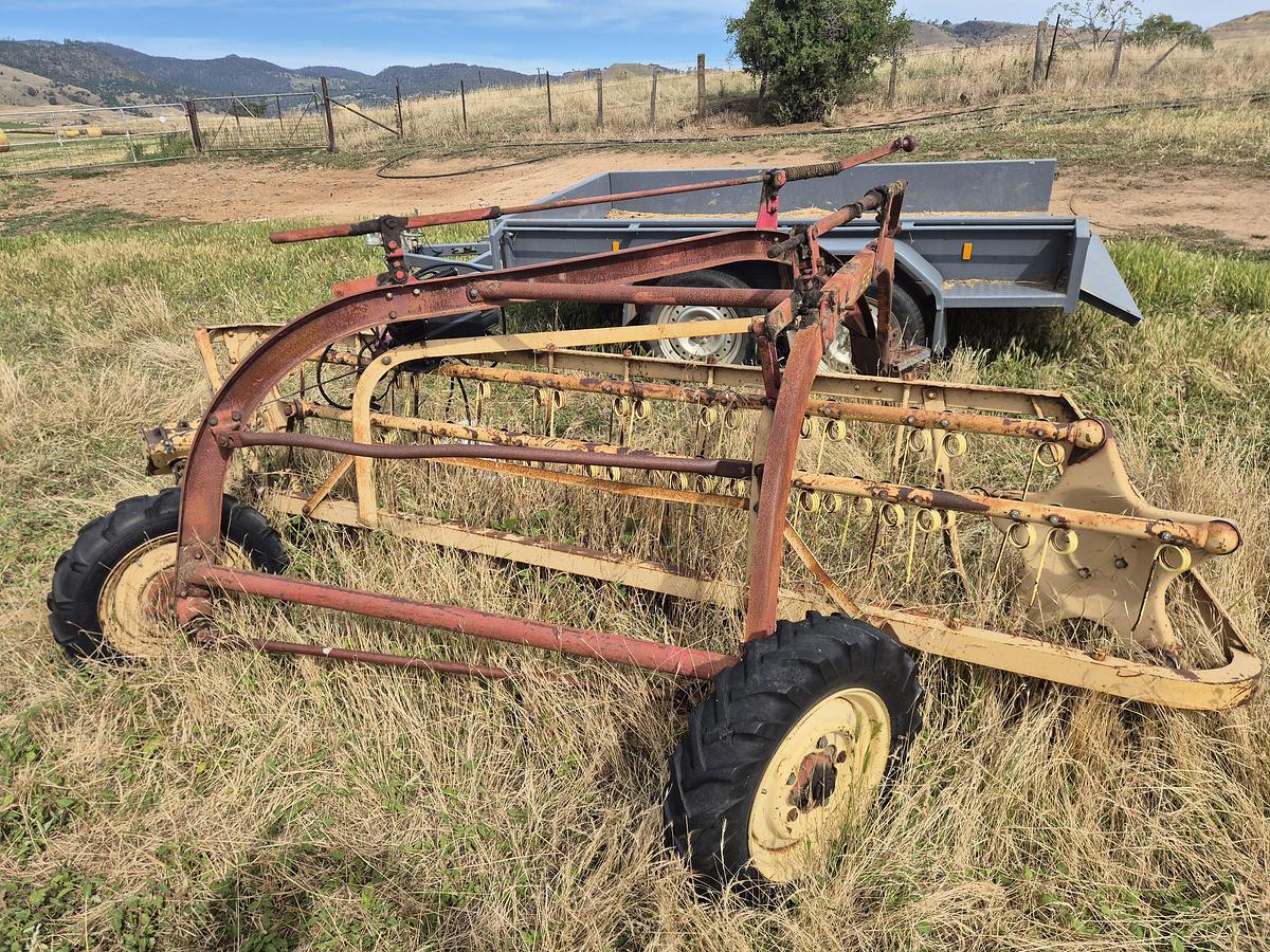 Used New Holland 56