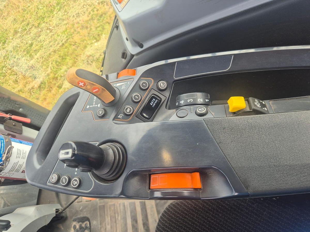 Used 2021 Valtra T154A Tractor