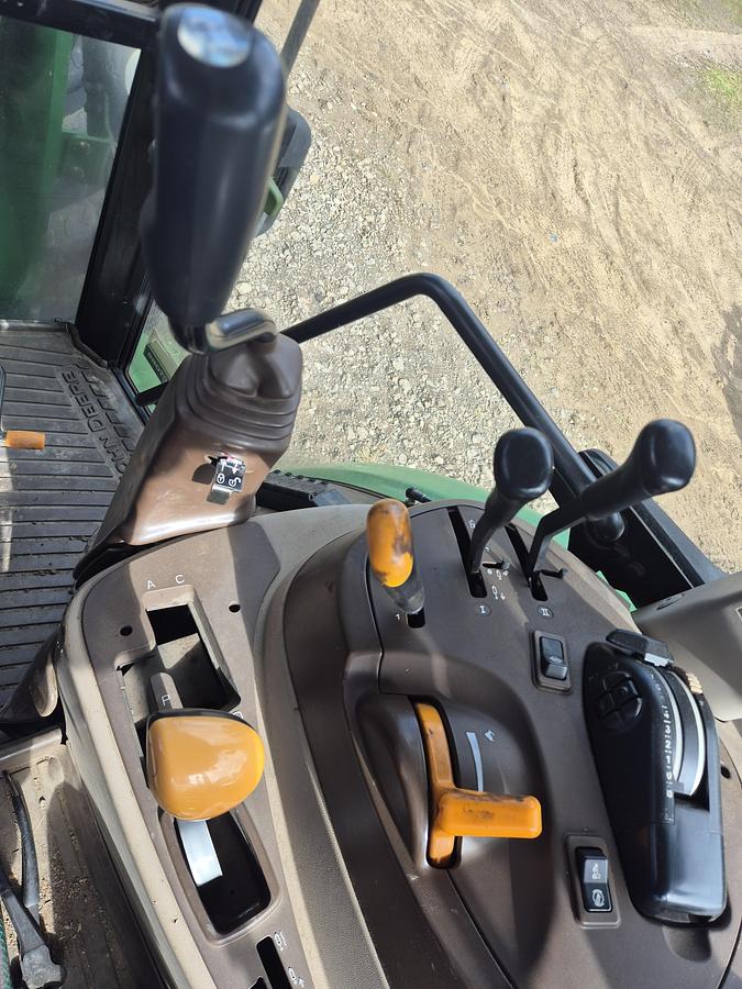 Used John Deere 5620