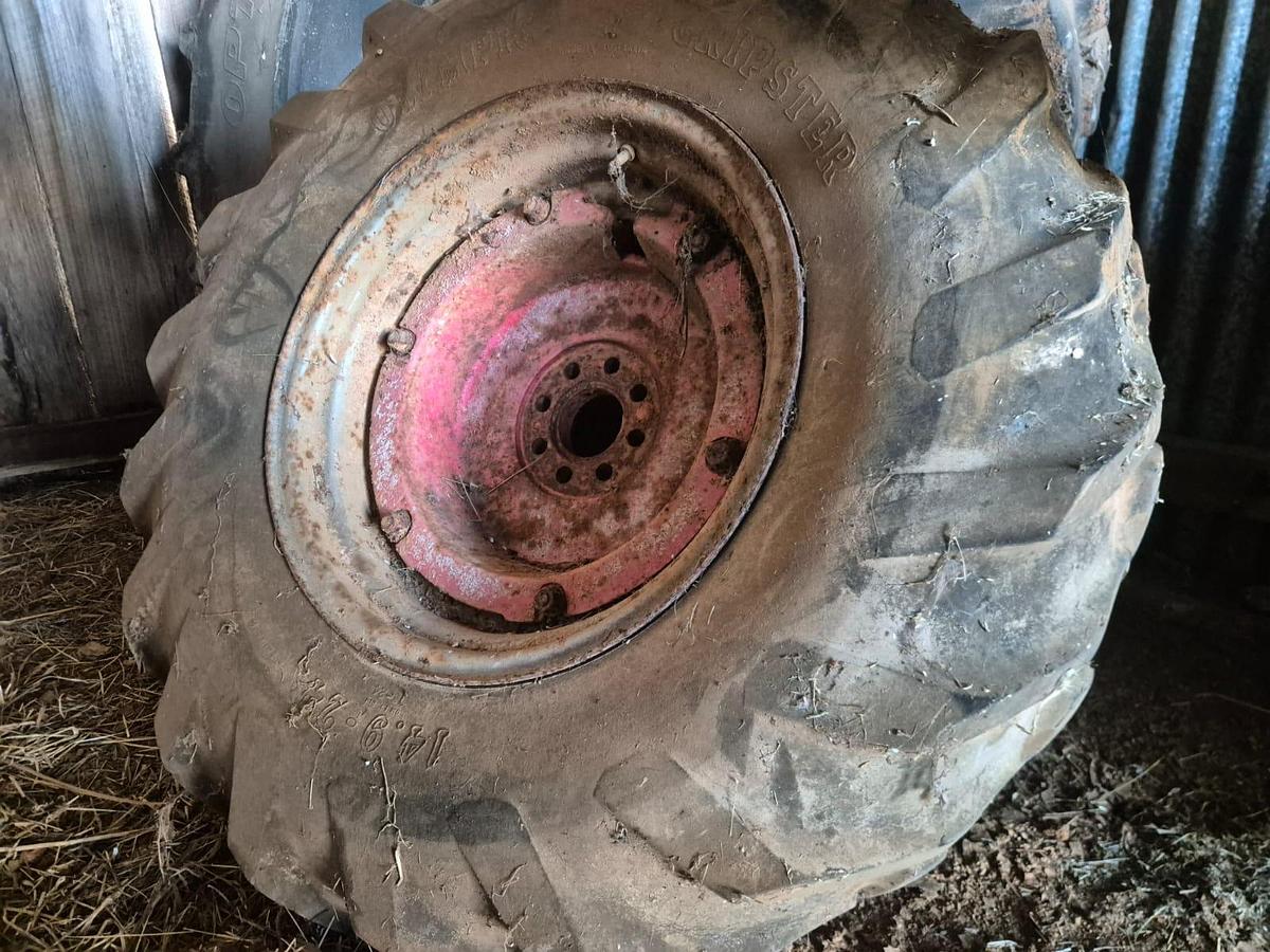 Used Pair of 14.9-24 Rims and Cast Centres