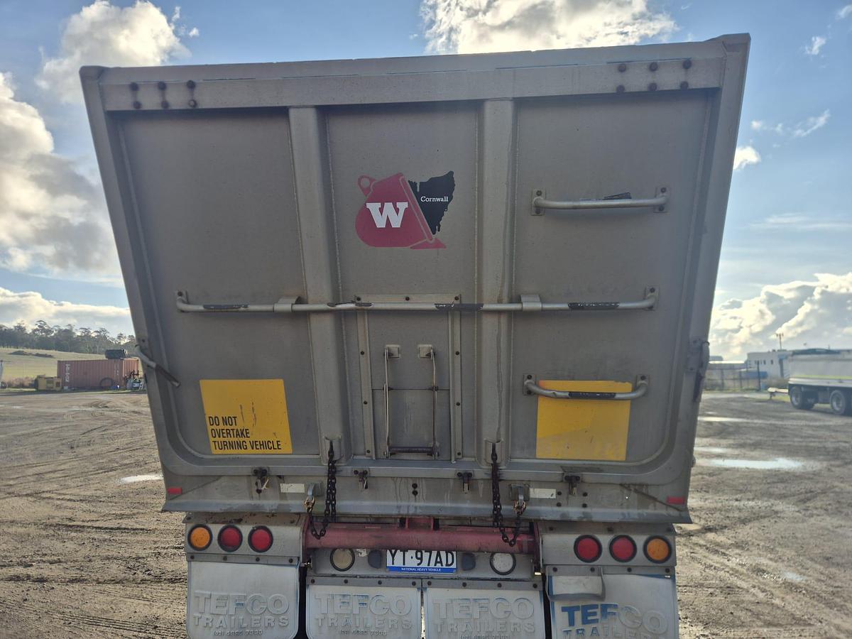 Used 2010 Tefco Quad Dog Tipper Trailer