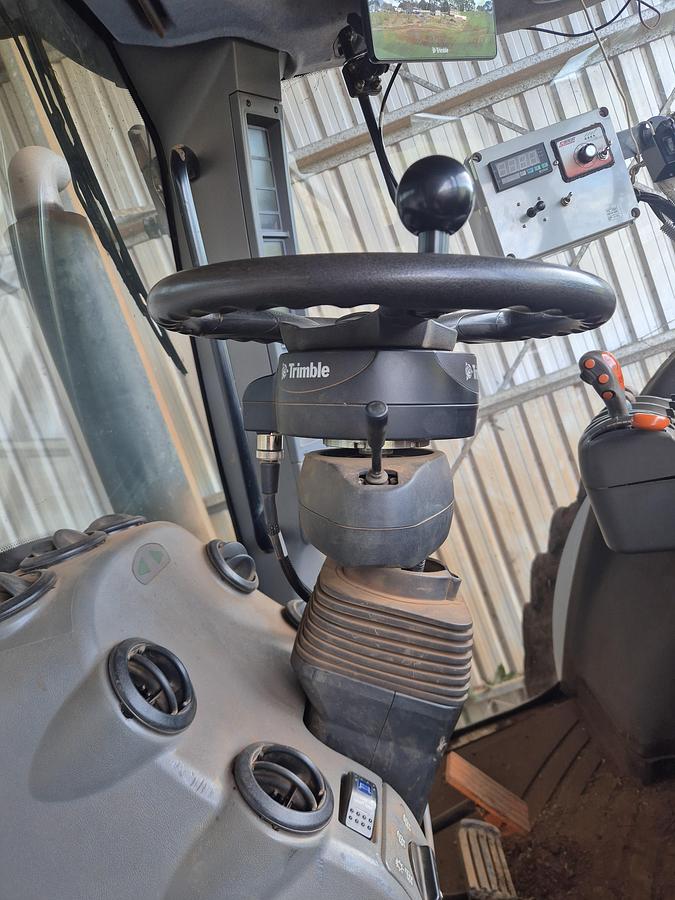 Used New Holland TG285 Tractor