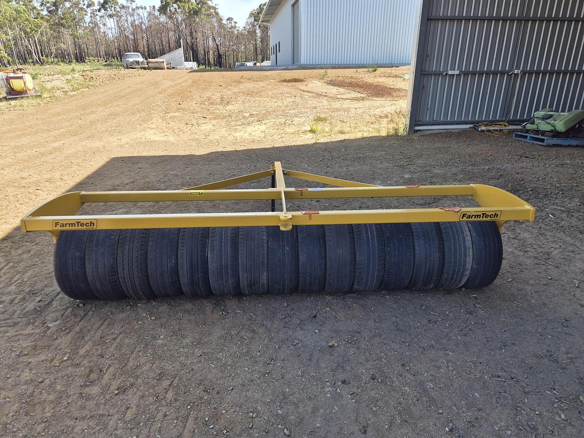 Used Farmtech 3m Muti Tyre Farm Roller