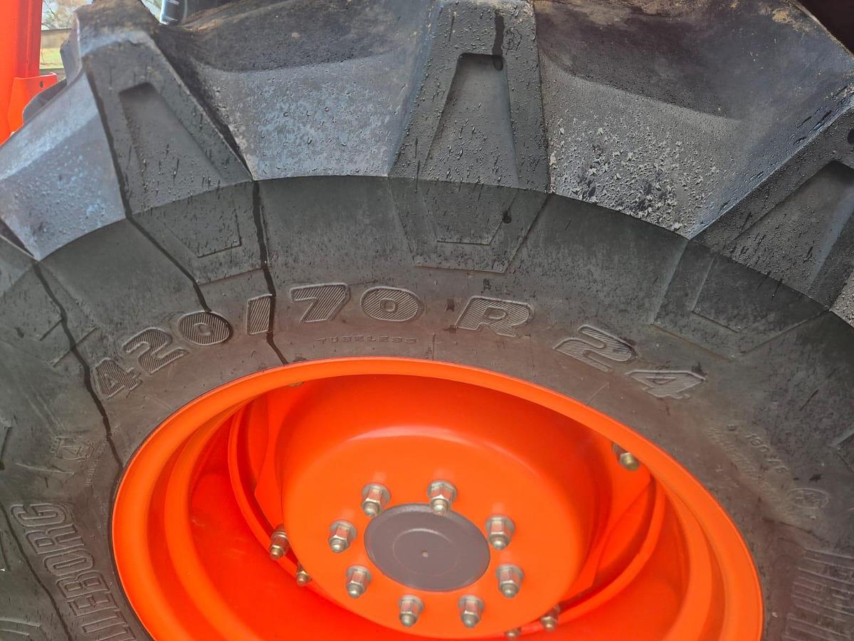 Used Kubota M126GX Tractor with Quicke Loader