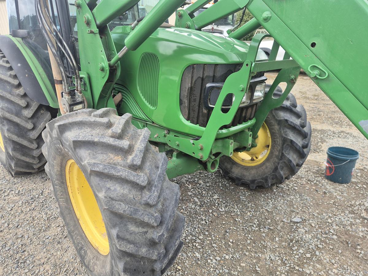 Used 2011 John Deere 5100 RN