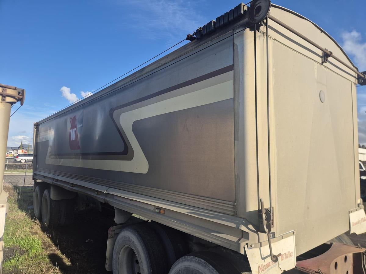 Used 2007 Hamelex Quad Dog Tipper Trailer