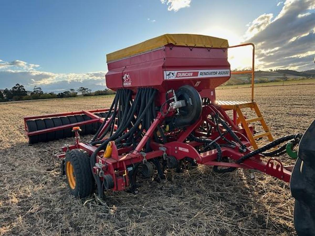 Used Duncan Air Seeder