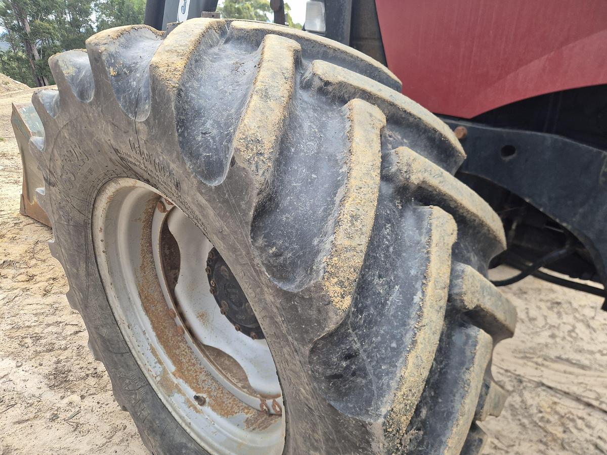 Used 2003 Case Maxxum 125 Loader Tractor
