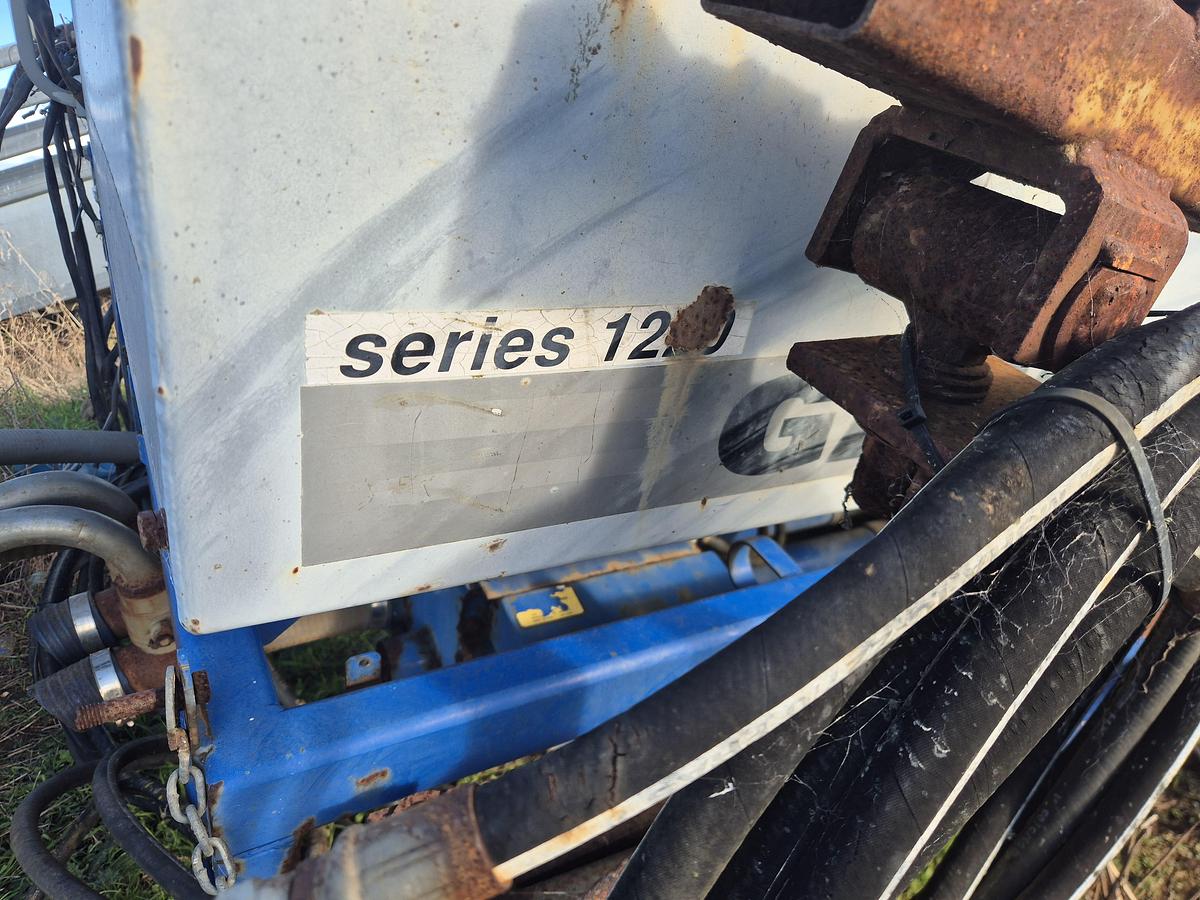 Used Gason  Seed & Fert